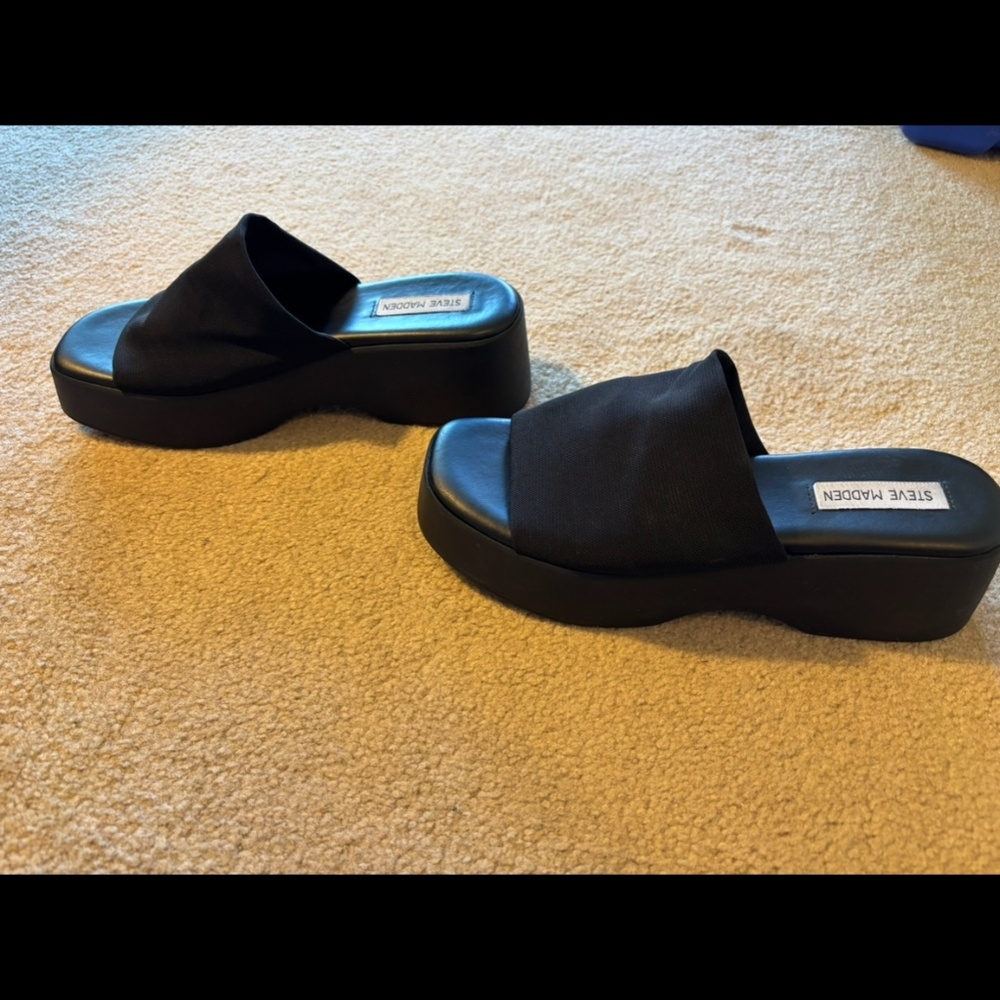 Black Steve Madden Sandals